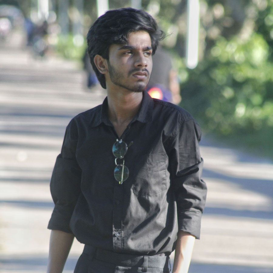 A portrait picture of Mishat.